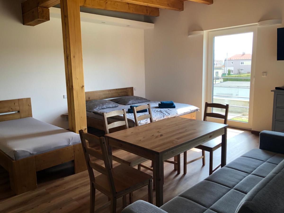 Anico Apartmany Dolni Benesov Exteriör bild